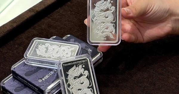 Giá bạc leo lên mốc 2 triệu đồng/lượng