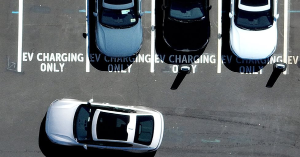 Duy nhất Tesla có lợi nhuận trên thị trường xe điện Mỹ, hàng loạt đối thủ báo lỗ