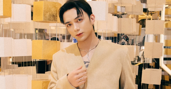 Soobin sánh vai cùng Song Hye Kyo và dàn sao K-pop tại “Tổ ong Chaumet” ở Seoul