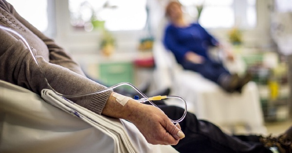 Gia đình 3 người cùng mắc UNG THƯ: Nguyên nhân bất ngờ từ thực phẩm “nhà trồng, nhà tự chế biến” – tưởng sạch, an toàn lại hóa kịch độc!