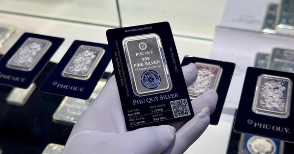 Giá bạc phục hồi do lo ngại Chính phủ Mỹ đóng cửa