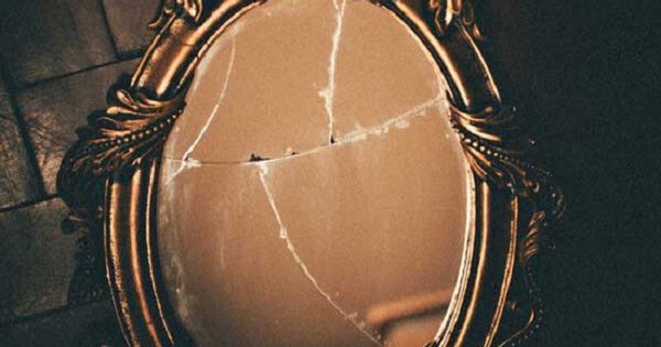 Người xưa dặn: Nhà sáng nhờ đèn, không sáng nhờ gương - 4 vị trí đặt gương sai khiến bạn lao đao khốn đốn