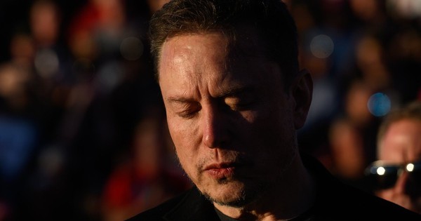 Cựu CEO Stellantis: Elon Musk có thể rời khỏi n...