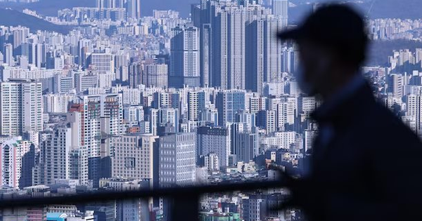 BĐS quá nóng, giá nhà cao gấp 22 lần thu nhập, Hàn Quốc buộc phải giữ nguyên lãi suất, đích thân Tổng thống phải lên tiếng