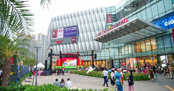 Khách đến TTTM tăng mạnh, Vincom Retail lãi gần 3.800 tỷ đồng sau 9 tháng