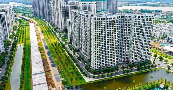 Giá chung cư TP.HCM đã tăng mạnh trong năm qua, dự báo giá bán còn tiếp tục tăng