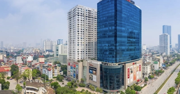 VinFast dừng chính sách miễn phí gửi xe điện tạ...