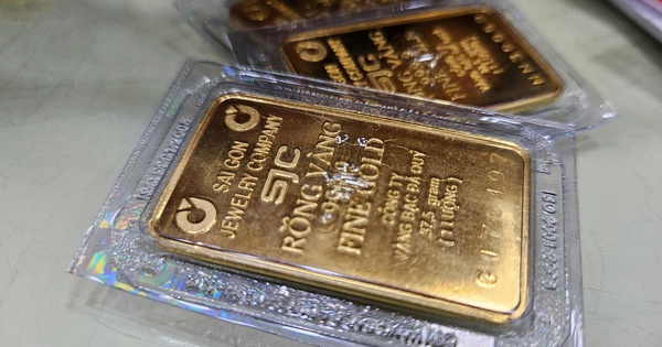 Bán vàng miếng 1 tỉ đồng, chỉ chịu thuế 1 triệu đồng có ngăn được đầu cơ?