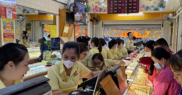 Vàng thế giới gần 3.900 USD/ounce: Nhà đầu tư cần làm gì trong tuần tới?