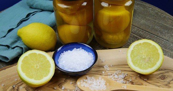 Uống nước chanh pha muối hạt mỗi ngày: Cẩn thận “thải độc” thành… mất ý thức