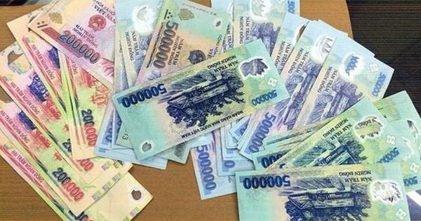 Đầu tháng 10, gửi tiết kiệm tại Agribank, Vietcombank, BIDV, VietinBank hưởng lãi suất cao nhất bao nhiêu?