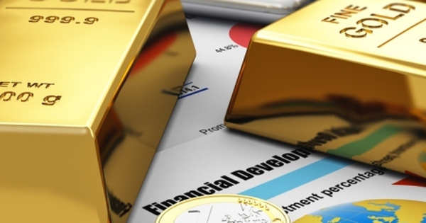 Giá vàng hôm nay 8/10: Tiếp tục chinh phục đỉnh mới