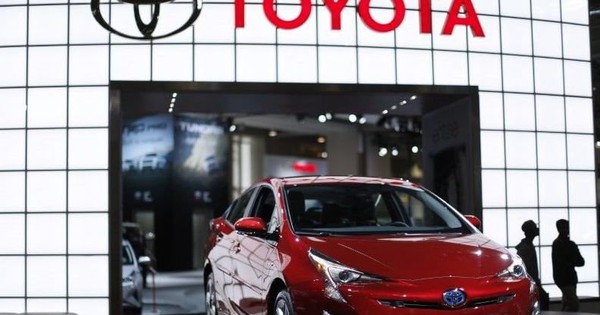 Toyota vạch trần sự thật về xe hybrid