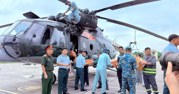 Trung đoàn Không quân 916 bay cứu trợ khẩn cấp tại Lạng Sơn