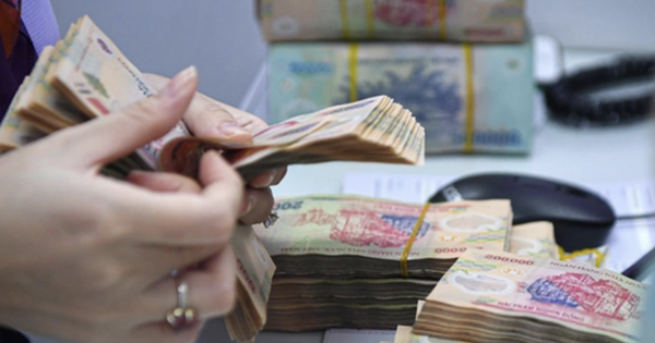 Một ngân hàng chơi lớn: Tặng kim cương trị giá nửa tỷ cho khách hàng gửi tiết kiệm tối thiểu 25 triệu đồng