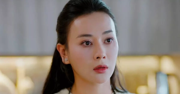 Phương Oanh bị tấn công