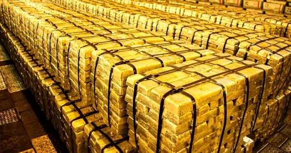 Giá vàng thế giới "đu đỉnh" trước biến động chính trị