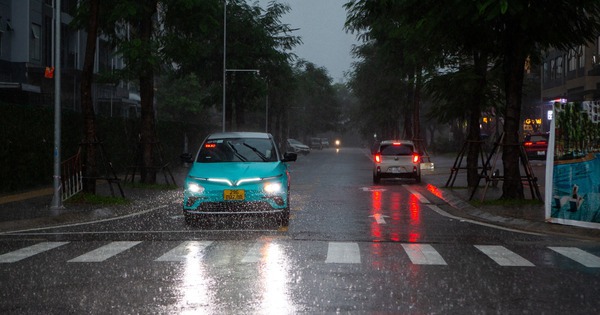 Lùm xùm Vinhomes Smart City bơm thoát nước ra nhà dân, ban quản lý nói gì?