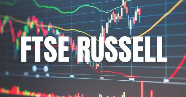 VN-Index chính thức vượt 1.700 điểm, lập đỉnh cao mới sau khi nâng hạng