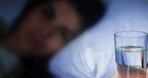 Nước đun sôi để nguội quá 24 giờ còn đảm bảo an toàn?