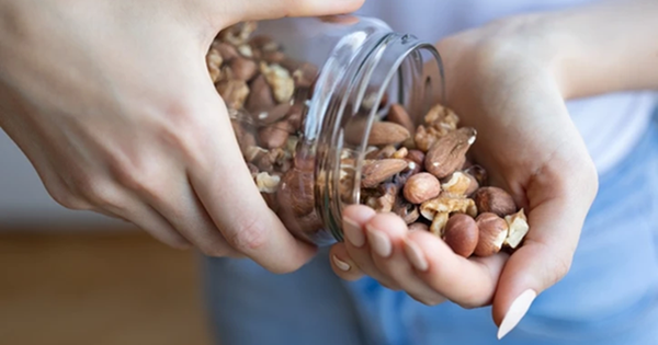 4 loại hạt đáng lẽ phải BỊ CẤM từ lâu, vậy mà nhiều người vẫn ăn