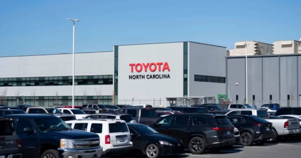Toyota sẽ đầu tư 10 tỷ USD vào Mỹ trong 5 năm, vừa khánh thành nhà máy pin siêu "khủng"