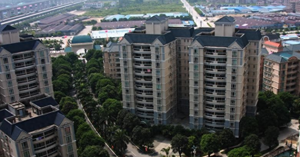 Bỏ quên căn nhà hơn 1 tỷ suốt 28 năm, người phụ nữ chết sững phát hiện có người sống bên trong, còn bị đòi bồi thường 600 triệu