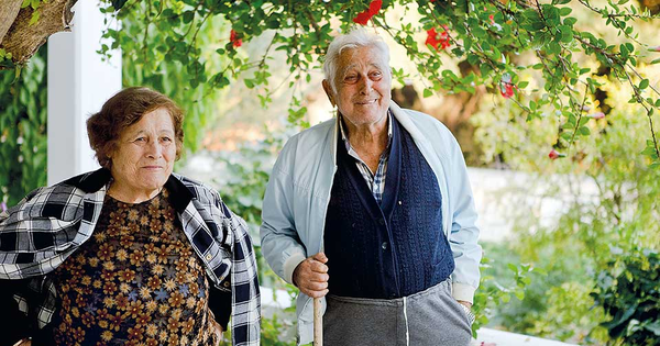 Vùng đất sống thọ bậc nhất hành tinh có 1/3 dân số trên 90 tuổi: 5 bí quyết giúp tránh xa bệnh tật, điều thứ 4 người Việt thường làm