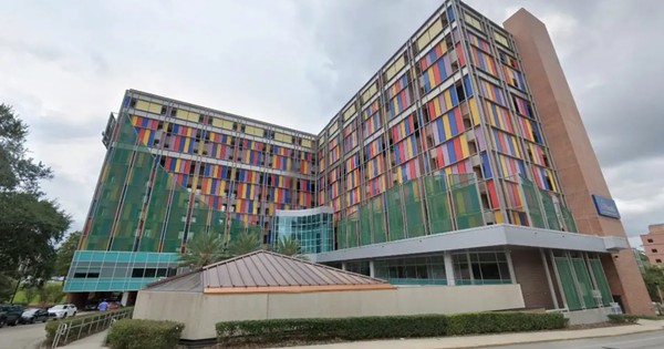 Xóa nhầm dấu phẩy trong đơn thuốc, bác sĩ khiến bé trai 2 tuổi tử vong do quá liều gấp 10 lần