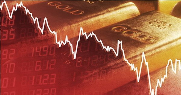 Giá vàng giảm sốc, thị trường rơi nhanh về vùng đáy mới