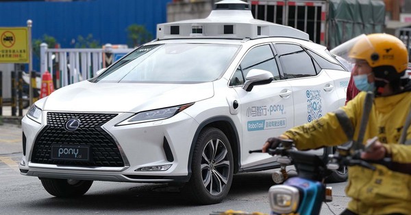 Robotaxi đang khiến 7,5 triệu tài xế taxi, 11 triệu người giao hàng và hàng triệu lái xe khác ở Trung Quốc đối mặt nguy cơ thất nghiệp