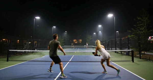 Thời điểm chơi thể thao, đánh pickleball bào mòn sức khỏe, phá giấc ngủ: Bác sĩ cảnh báo