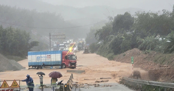 Bộ Xây dựng cập nhật nóng tình hình giao thông ...
