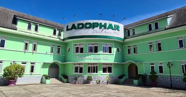 Ladophar: Chủ tịch liên tục bán cổ phần trước thềm tăng vốn