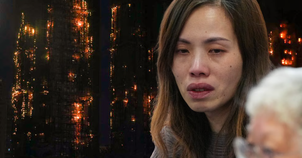 Biển lửa nuốt trọn 3 tòa chung cư với 4000 cư dân sinh sống tại Hong Kong: Hàng trăm cuộc gọi cầu cứu đổ về, cư dân hoảng loạn tìm người thân