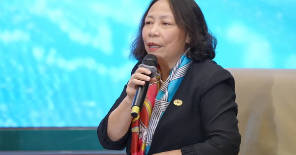 "Đang thu tiền bán hàng thì con cái chuyển khoản biếu 5 triệu": Hộ kinh doanh có bắt buộc mở thêm tài khoản để tiện kê khai, hay có thể chỉ dùng một tài khoản cá nhân?