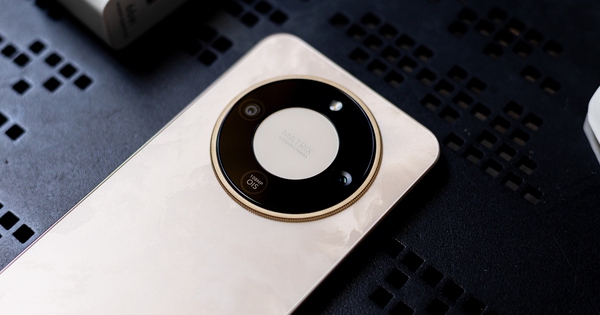 Thị trường Smartphone siêu bền bùng nổ trở lại, một tân binh sắp lộ diện được giới công nghệ ‘đặt ngôi sao hi vọng’