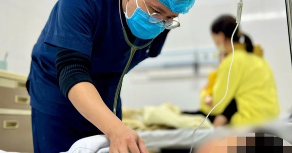 Căn bệnh đang bùng phát khiến người trẻ kiệt sức, trẻ nhỏ nhập viện hàng loạt, biến chứng phổi nhanh