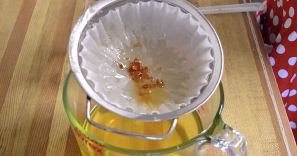 Không phải mỡ hay muối, đây mới là “sát thủ sức khỏe” trong gian bếp Việt