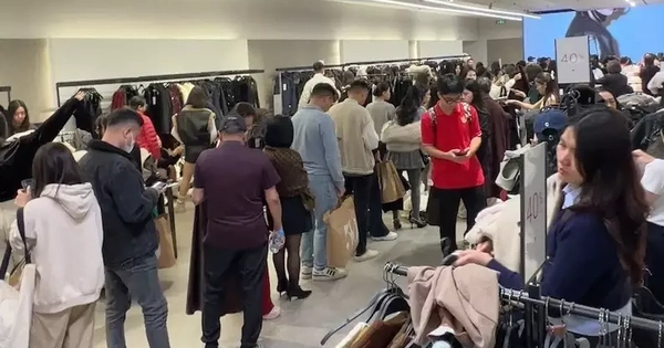 Giảm giá Black Friday: Nơi chen chân, chỗ vắng tanh vắng ngắt