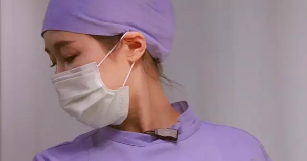 Nữ sinh điều dưỡng dùng 6 chai cồn cọ rửa chân suốt 2 tiếng mỗi đêm, nguyên nhân là...