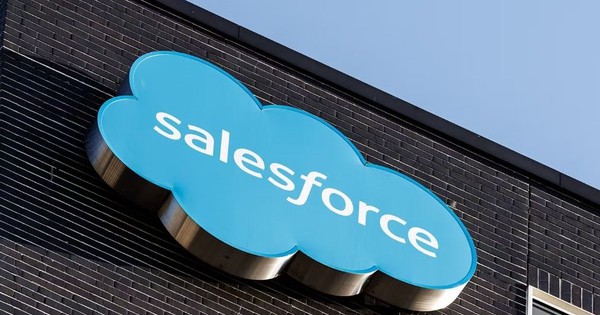 Khủng hoảng tại 1 công ty phần mềm 30 năm tuổi: Chỉ 2% khách hàng tương tác đều đặn, nội bộ chia rẽ, mất niềm tin