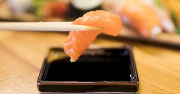 Gan người đàn ông thủng lỗ chỗ như tổ ong do thường xuyên ăn 1 loại cá: Bác sĩ khuyên ăn càng ít càng tốt 4 loại cá này vì chúng chứa chất gây ung thư