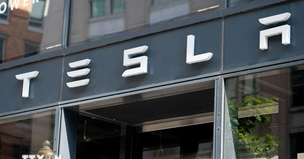 Gói lương thưởng của CEO Tesla vấp phải sự phản đối từ nhà đầu tư lớn