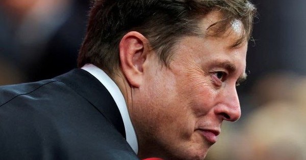 Vừa được chấp nhận gói thưởng 1 nghìn tỷ USD, E...