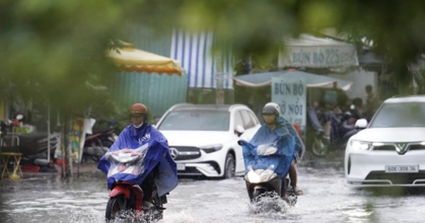 Chuyên gia: Bão Fung-wong khả năng vào Biển Đông đầu tuần tới