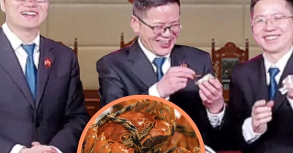 3 thẩm phán livestream bán cua giúp người dân phá sản trả nợ