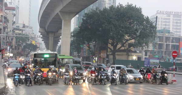 Hôm nay 10-12, ngày đầu hơn 1.800 camera AI "soi" phương tiện giao thông ở Hà Nội