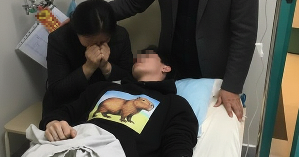 Cả nhà 3 người cùng mắc ung thư tuyến tụy, người mẹ òa khóc: “Tôi hứa không làm vậy khi nấu ăn nữa!”