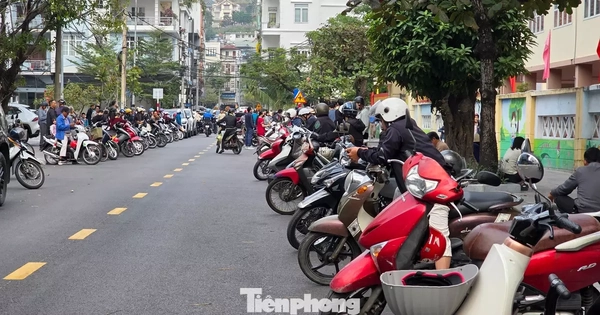 Hiệu trưởng đỗ xe Lexus chắn cổng trường ở Quảng Ninh: Tôi xin rút kinh nghiệm sâu sắc